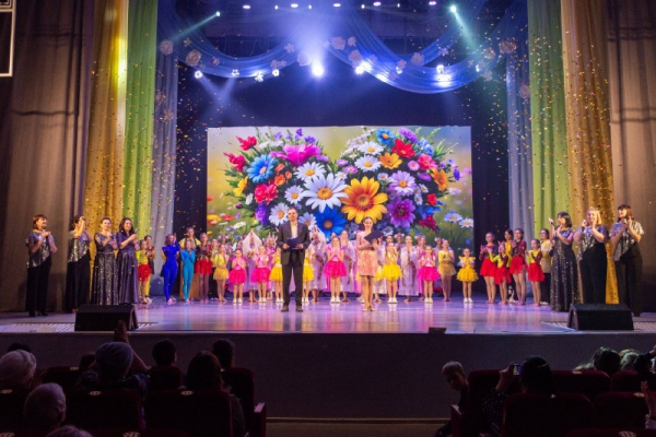 &laquo;Мы славим женщину, чьё имя Мать!&raquo;