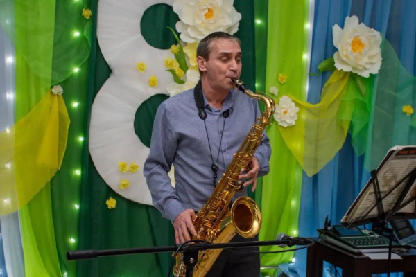 &laquo;Весна, цветы и комплименты!&raquo;