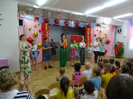 «Если вы не идёте в театр – театр идёт к вам!»