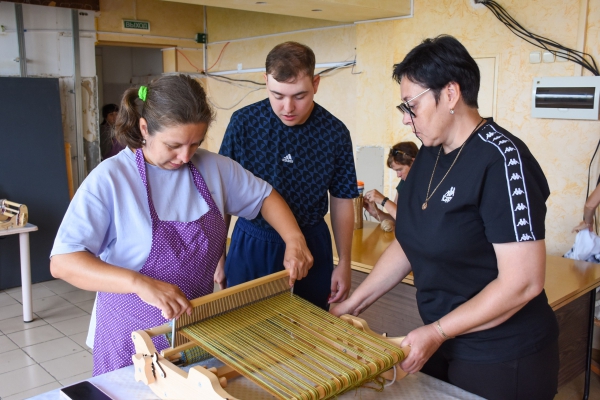 Программа "Доступный труд": развитие навыков и сплоченность.