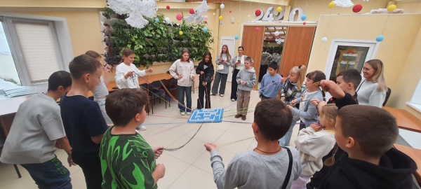 игровая программа &quot;Осеняем мир&quot;