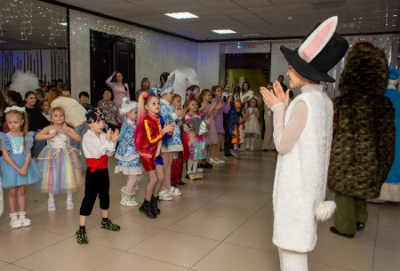 "И какой же Новый год без утренника?!"