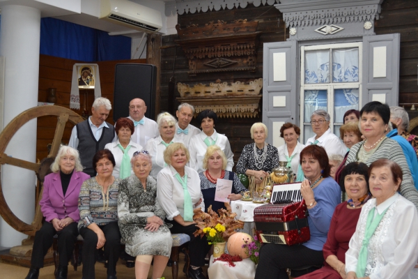 Праздничная программа "Мы за чаем не скучаем"